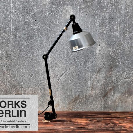 midgard schreibtisch wand lampe. vintage designklassiker von midgard