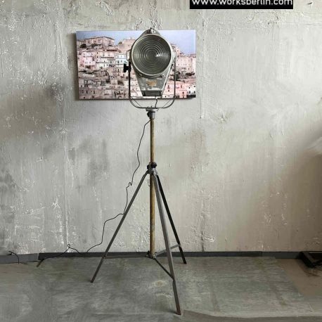 filmscheinwerfer vintage hoehenverstellbar metallstativ