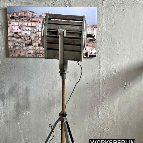 vintage filmscheinwerfer metallstativ hoehenverstellbar