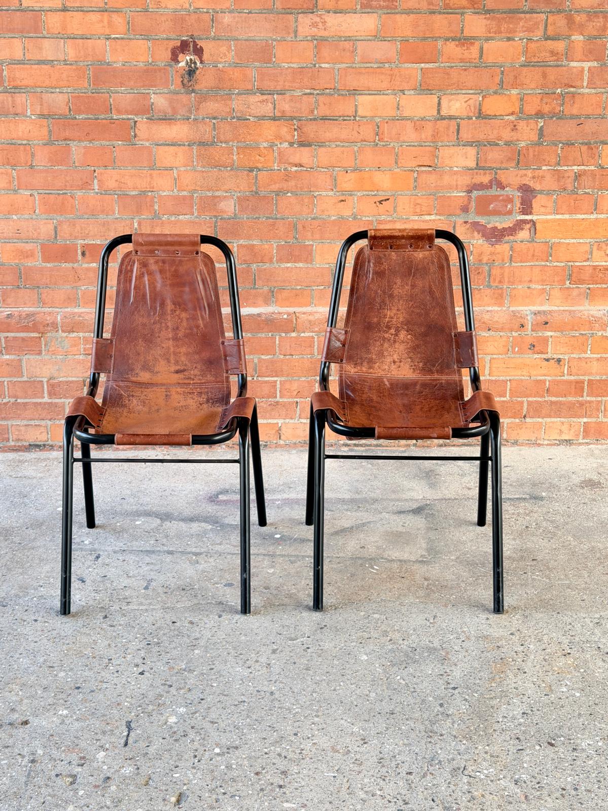 Vintage Les Arcs Chairs von Charlotte Perriand (1970er) | 2er Set Dal Vera Cognac Leder Vintage Les Arcs Chairs von Charlotte Perriand (1970er) | 2er Set Dal Vera Cognac Leder