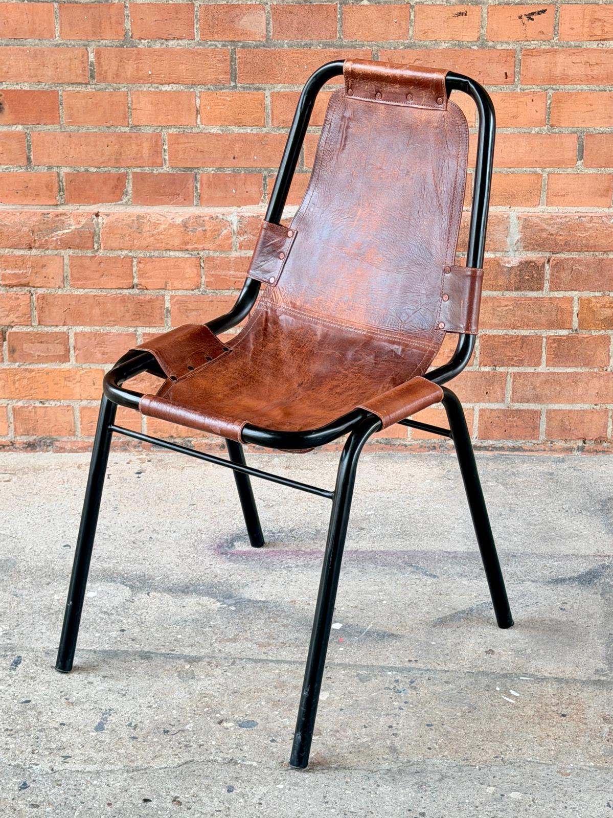2x Charlotte Perriand Les Arcs Stuhl 1970er | Dal Vera Vintage Cognac Leder Stühle Set 2x Charlotte Perriand Les Arcs Stuhl 1970er | Dal Vera Vintage Cognac Leder Stühle Set