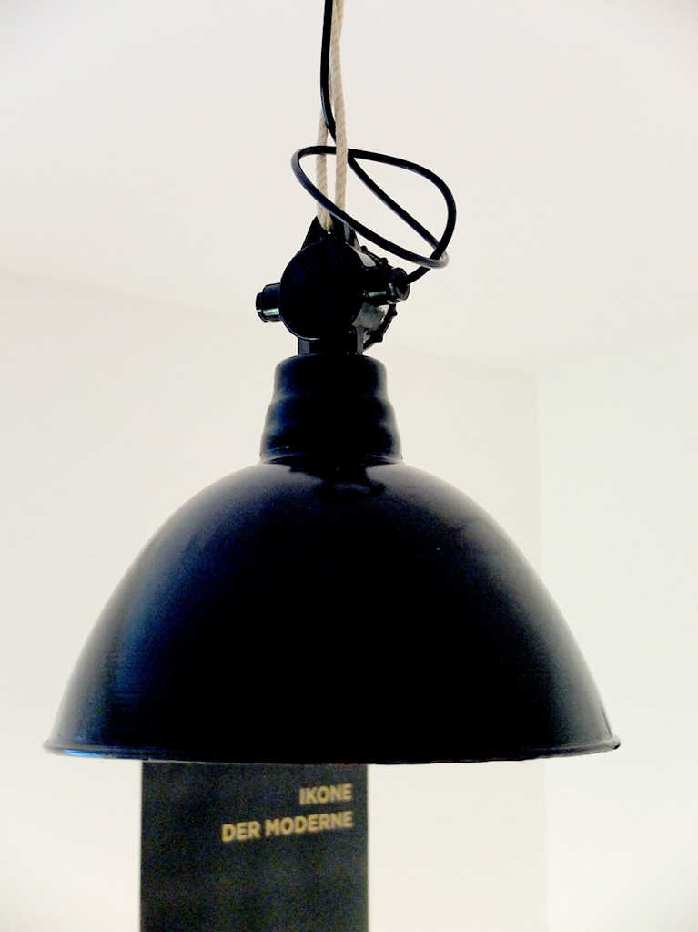 Fabriklampe Ø36 cm inkl Industrie Lampenschirm Emaille Schwarz 2. Wahl Vintage Fassung aus Messing Bronze Antik 