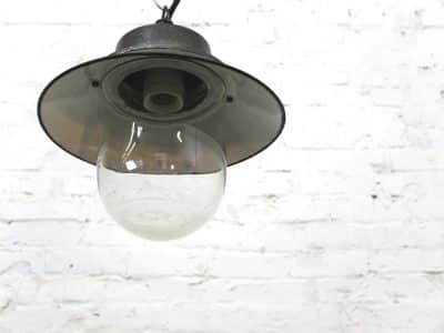 vintge fabriklampe, vintage industrielampe, vintage fabriklampe berlin, vintage industrielampe berlin, vintage factory lights, emaillierte fabriklampe, vintage hängelampe, industriedesign berlin, vintage industriedesign berin, vintage fabriklampe berlin, shabby chic, einrichtungen für lofts, works berlin, worksberlin.com