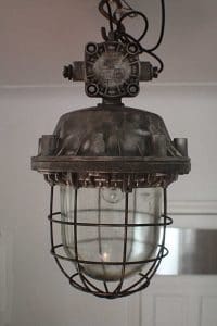 Fabriklampe, Industrielampe, Fabriklampen, Industrielampen, vintage industriedesign möbel, vintage industrie design möbel, vintage möbel berlin, retro möbel berlin, loftmöbel, loft möbel, besondere lampen, shabby chic möbel berlin, industrial möbel berlin, industrial furniture style, vintage industrial style berlin, möbel berlin, furniture berlin, vintage furniture design berlin, echtes industriedeisgn möbel, retro chic, retro möbel, retro furniture, works berlin fabriklampen und möbel im echten industriedesign, factory light, vintage factory lights, works berlin