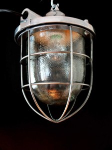 Fabriklampe, Industrielampe, Fabriklampen, Industrielampen, vintage industriedesign möbel, vintage industrie design möbel, vintage möbel berlin, retro möbel berlin, loftmöbel, loft möbel, besondere lampen, shabby chic möbel berlin, industrial möbel berlin, industrial furniture style, vintage industrial style berlin, möbel berlin, furniture berlin, vintage furniture design berlin, echtes industriedeisgn möbel, retro chic, retro möbel, retro furniture, works berlin fabriklampen und möbel im echten industriedesign, factory light, vintage factory lights, works berlin