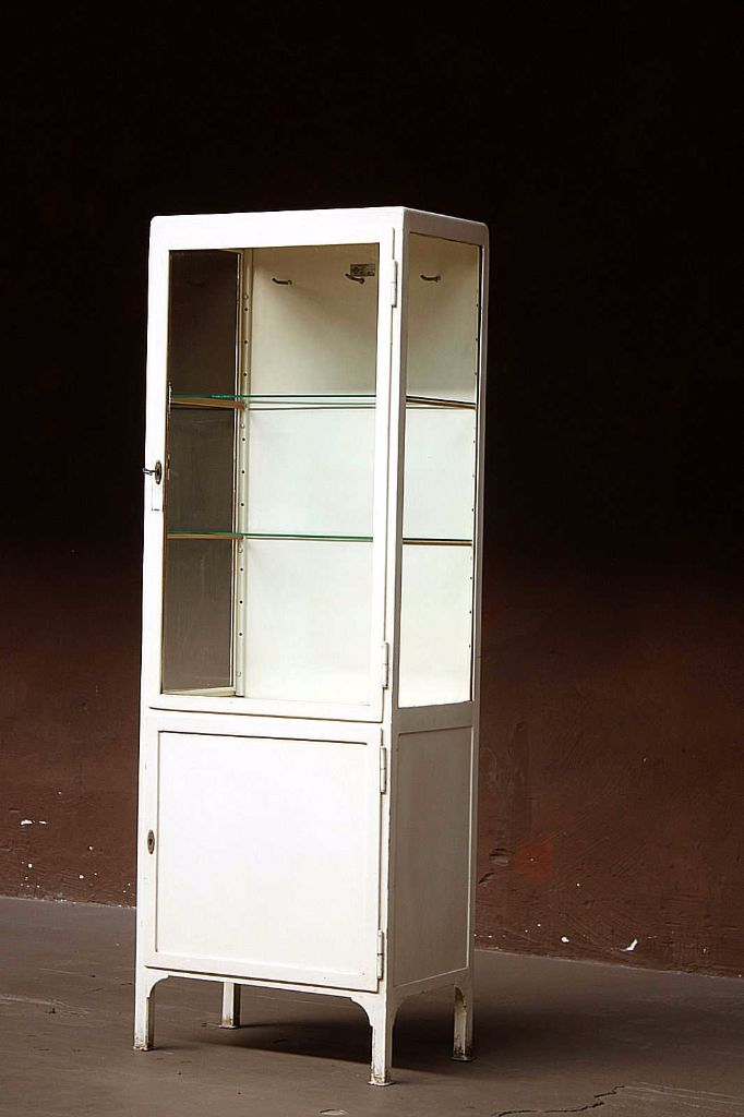 vintage_arztvitrine_industrievitrine_1