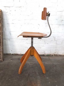 vintage architektenstuhl, vintage architekten stuhl, vintage drehstuhl, vintage fabrikstuhl, industriestuhl, fabrikstühle, industriestühle, vintage fabriklampe, vintage industrielampen, vintage industriedesign, industrieles design, fabrikdesign, shabby chic, vintage design, vintage möbel berlin, vintage industrie möbel berlin, works berlin, ama elektrik, amaelektrik