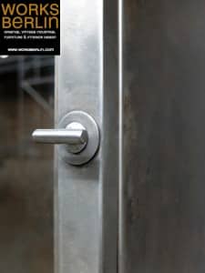 Arztvitrine, Metallschrank, vintage Arztvitrine, alte Arztvitrine, abgebeizte Arztvitrine, Industrievitrine, industrielle vitrine, vintage metallschrank, vintage industriescrank, industrieller schrank, industrielle vitrine, abgebeizte arztvitrine