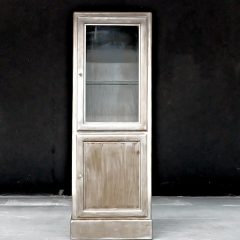 Arztvitrine, industrielle vitrine, abgebeizte Arztvitrine, industrievitrine, alte arztvitrine, industriedesign vitrine, industriedesign möbel, old medical cabinet, vintage medical cabinet