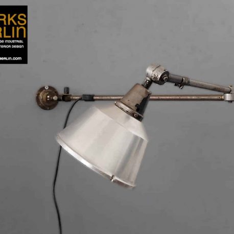 vintage Scherenlampe, industrie scherenlampe, Reif Schreibtischlampe, vintage scherenlampe, scherenlampe industriedesign, industrielle scherenlampe,möbel industriedesign, vintage industriedesign, works berlin, industrial urban furniture, urban industrial furniture berlin, works berlin, midgard