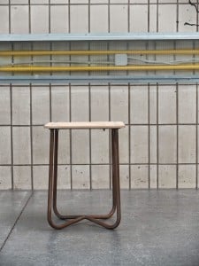 Industriehocker, industrie barhocker, industrie beistelltisch, industrielle hocker, industrielle barhocker, industrielle hocker, industrielle barhocker, fabrikhocker, industriedesign hocker, industriedesign barhocker, industrielle bareinrichtung, industriedesign hocker, industriedesign stuhl, industrieller stuhl, industriedesign möbel