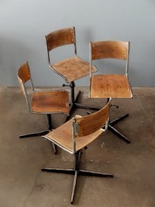 Fabrikstuhl, vintage fabrikstuhl, vintage industriedesign möbel, fabriklampen, vintage stuhl, shabbychic stuhl, vintage werkstattstuhl, vintage architektenstuhl, vintage architekten stuhl, vintage drehstuhl, vintage fabrikstuhl, industriestuhl, fabrikstühle, industriestühle, Arzthocker, arzt hocker, vintage metall hocker, metall hocker, höhenverstellbarer metallhocker, höhenverstellbarer arzthocker