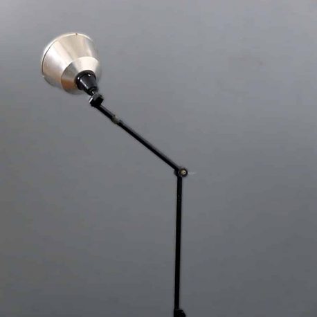 vintage scherenlampe, scherenlampe industriedesign, industrielle scherenlampe,möbel industriedesign, vintage industriedesign, works berlin, industrial urban furniture, urban industrial furniture berlin, works berlin, midgard