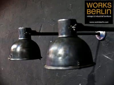 Gelenklampe, scherenlampe, Schreibtischlampe, Vintage Lampe, Lampe auf Metallstange, Wandlampe, Metallampe, Barlampe, Ambientelicht, Barbeleuchtung, Tresenbeleuchtung, Barlampen, Tresenlampen, vintage Metallampe