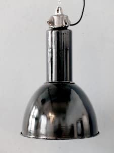 Fabriklampe, Industrielampe, Fabriklampen, Industrielampen, vintage industriedesign möbel, vintage industrie design möbel, vintage möbel berlin, retro möbel berlin, loftmöbel, loft möbel, besondere lampen, shabby chic möbel berlin, industrial möbel berlin, industrial furniture style, vintage industrial style berlin, möbel berlin, furniture berlin, vintage furniture design berlin, echtes industriedeisgn möbel, retro chic, retro möbel, retro furniture, works berlin fabriklampen und möbel im echten industriedesign, factory light, vintage factory lights, works berlin, vintage neonleuchte, vintage fabrikleuchte, vintage neon, industrie neon, fabriklampe, industrielampe, vintage industriedesin, retro industriedesign, shabbychic, shabby chic, vintage Filmscheinwerfer, vintage Theaterscheinwerfer, loftmöbel, loft möbel