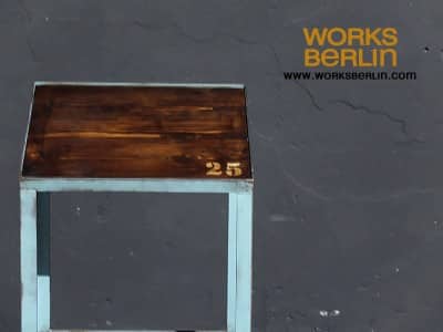 Industriepult, industrielles pult, industrieller pult, industriemöbel, industriedesign möbel, vintage industriedesign, möbel industriedesign, vintage industriedesign möbel, works berlin, industrial urban furniture, urban industrial furniture berlin, works berlin, www.worksberlin.com, industrial furniture, vintage industrial furniture, original vintage industrial furniture worksberlin