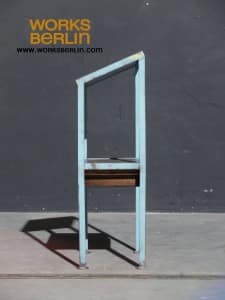 Industriepult, industrielles pult, industrieller pult, industriemöbel, industriedesign möbel, vintage industriedesign, möbel industriedesign, vintage industriedesign möbel, works berlin, industrial urban furniture, urban industrial furniture berlin, works berlin, www.worksberlin.com, industrial furniture, vintage industrial furniture, original vintage industrial furniture worksberlin