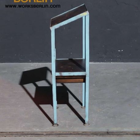 Industriepult, industrielles pult, industrieller pult, industriemöbel, industriedesign möbel, vintage industriedesign, möbel industriedesign, vintage industriedesign möbel, works berlin, industrial urban furniture, urban industrial furniture berlin, works berlin, www.worksberlin.com, industrial furniture, vintage industrial furniture, original vintage industrial furniture worksberlin