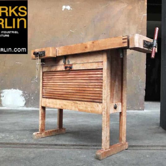 Vintage industrieregal no. 144..........arztvitrine, industrielle