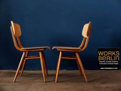 Diese vintage mid-century stühle von Ton sind im skandinavischen Look gehalten. alte mid-century stühle sind heute eine beliebte Sitzgelegenheit. Aus diesem Grund bietet worksberlin.com jetzt auch mid century möbel kaufen. Neben den vintage Industriemöbel zum kaufen findet Ihr auch tolle Fabriklampen zum kaufen. Vintage Stühle kaufen, vintage Stühle ton, mid-century stühle kaufen, mid-century stühle ton, shabby stühle kaufen, shabby mid century stühle kaufen, mid-century chairs, vintage mid century chairs, czech vintage chairs, czech mid century chairs