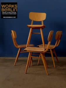 Diese vintage mid-century stühle von Ton sind im skandinavischen Look gehalten. alte mid-century stühle sind heute eine beliebte Sitzgelegenheit. Aus diesem Grund bietet worksberlin.com jetzt auch mid century möbel kaufen. Neben den vintage Industriemöbel zum kaufen findet Ihr auch tolle Fabriklampen zum kaufen. Vintage Stühle kaufen, vintage Stühle ton, mid-century stühle kaufen, mid-century stühle ton, shabby stühle kaufen, shabby mid century stühle kaufen, mid-century chairs, vintage mid century chairs, czech vintage chairs, czech mid century chairs