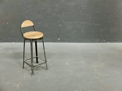 Industrie design Barhocker in industriellen Vintagedesign, industrial bar chair, industrial bar stool, fabrikhocker als Tresenhocker, Gastronomiehocker höchster qualität