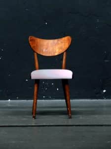 Klassischer Vintage Stuhl - Industriedesign Möbel - Retro Möbel - Fabriklampen und industrielle Accessoires bei worksberlin.com kaufen
