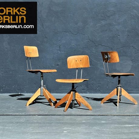 Diese vintage ROWAC Stühle sind das Beispiel für vintage industriemöbel, industriedesign möbel, die man bei worksberlin.com kaufen kann. Kaufen Sie in Berlin oder online vintage Industriemöbel.