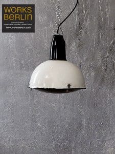 fabriklampen vintage, fabriklampen, industrieleuchten, vintage factory lights, industrielampen, industriemöbel, industriedesign möbel, Fabriklampen von worksberlin.com - restauriert und in bester Qualität: echte Fabriklampen und Industriemöbel in Berlin und online kaufen