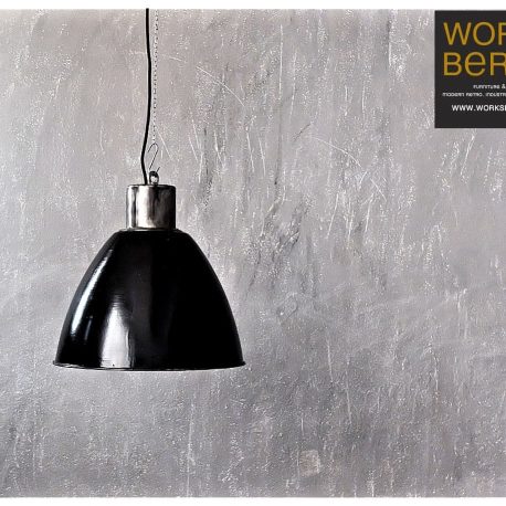 Industrielampen von worksberlin.com - wir verkaufen Fabriklampen, industrielampen in höchster Qualität. WorksBerlin bietet echte Industriemöbel zum Kauf an