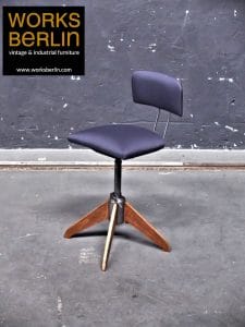 Rowac Fabrikstuhl gepolstert, vintage Industriemöbel kaufen, vintage industrial chairs, vintage furniture berlin