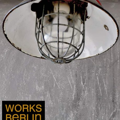 Vintage Bunkerlampe mit schwarzem Schirm