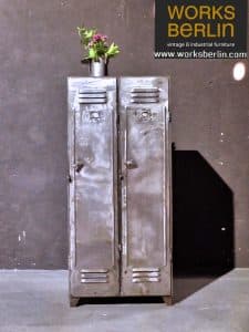 Metallschrank alt/ Spind alt vintage