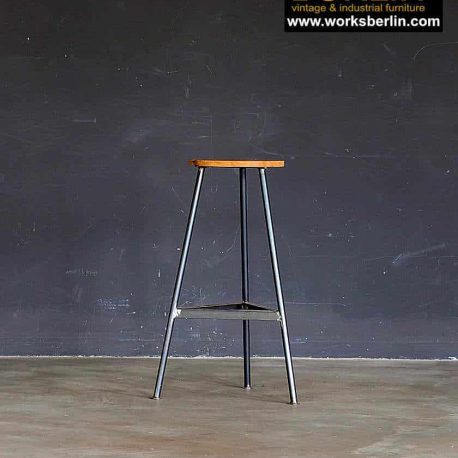 hoher industriemöbel hocker werkstatthocker für tresen