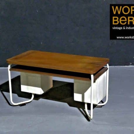 Industriemöbel vintage: Schreibtisch