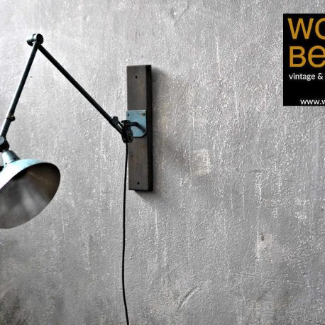 blaue gelenklampe midgard hammerschlag