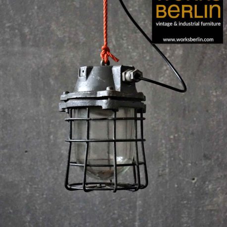 Vintage industrielle Bunkerlampe