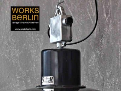 detail industrial leuchte alt
