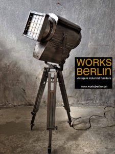 imposanter vintage filmscheinwerfer