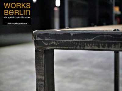 metallbeine tisch alt