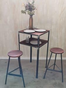 Industrieller Stehtisch Displaytisch