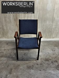 Stapelbare vintage Stühle