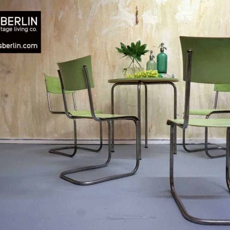 Bauhaus Stil Freischwinger und Tisch von Mart Stam