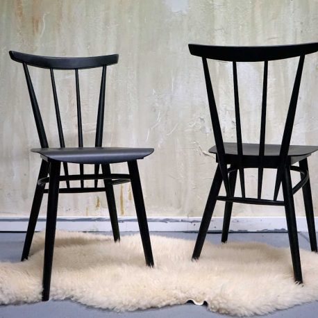Gastronomiemöbel, Ladeneinrichtung mit vintage Design-Möbel