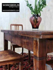 praktischer vintage holztisch