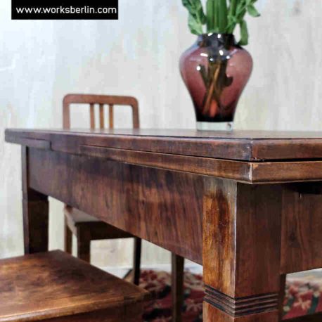 praktischer vintage holztisch