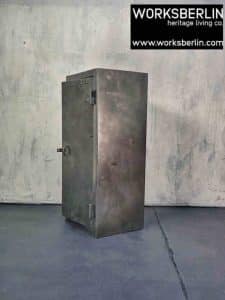 industriemöbel online kaufen - werkstattschrank bar sideboard