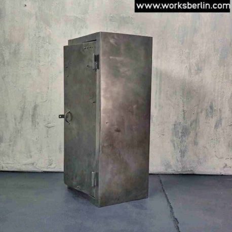 industriemöbel online kaufen - werkstattschrank bar sideboard