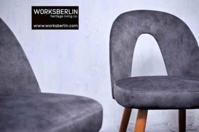 Neu gepolsterte vintage Stühle von Antonin Šuman