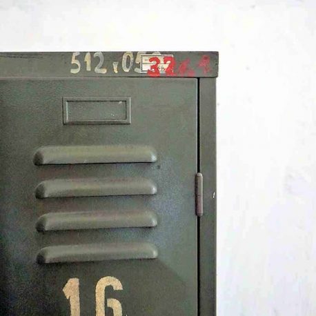 Industrial Style Möbel loftmöbel online kaufen - Metallschrank